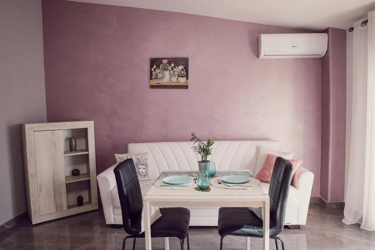 Guest house La Punta Hotel San Giovanni La Punta Italy